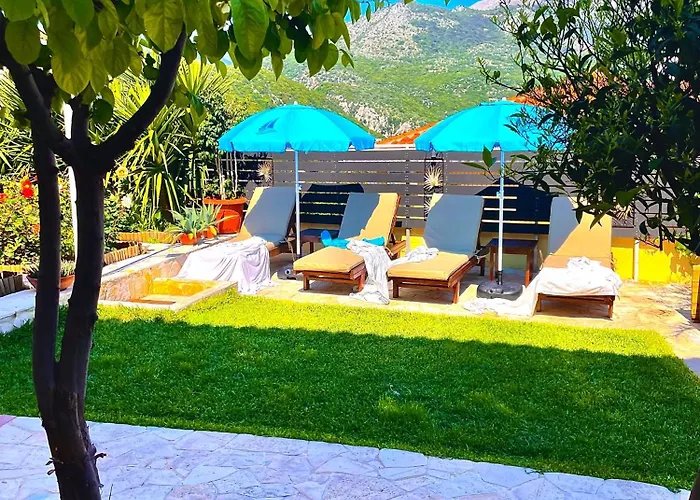 Odysseas Art Villa